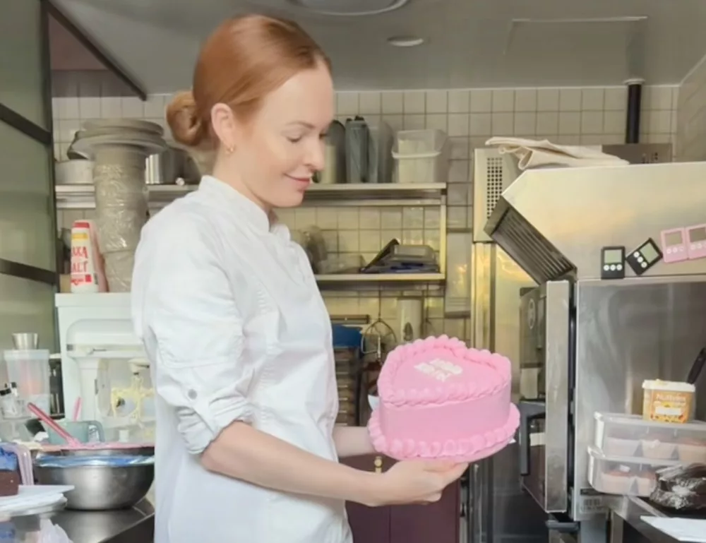 Brooki Bakehouse Buttercreme Rezept für Kuchen von TikTok Sensation Brooke Saward
